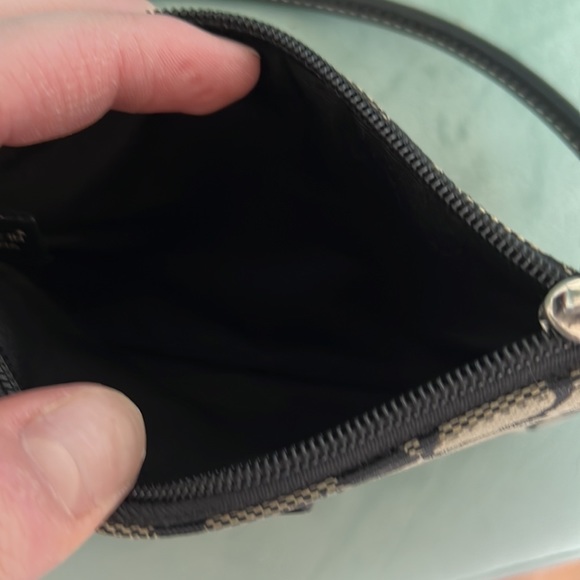 Coach wristlet - Picture 5 of 5